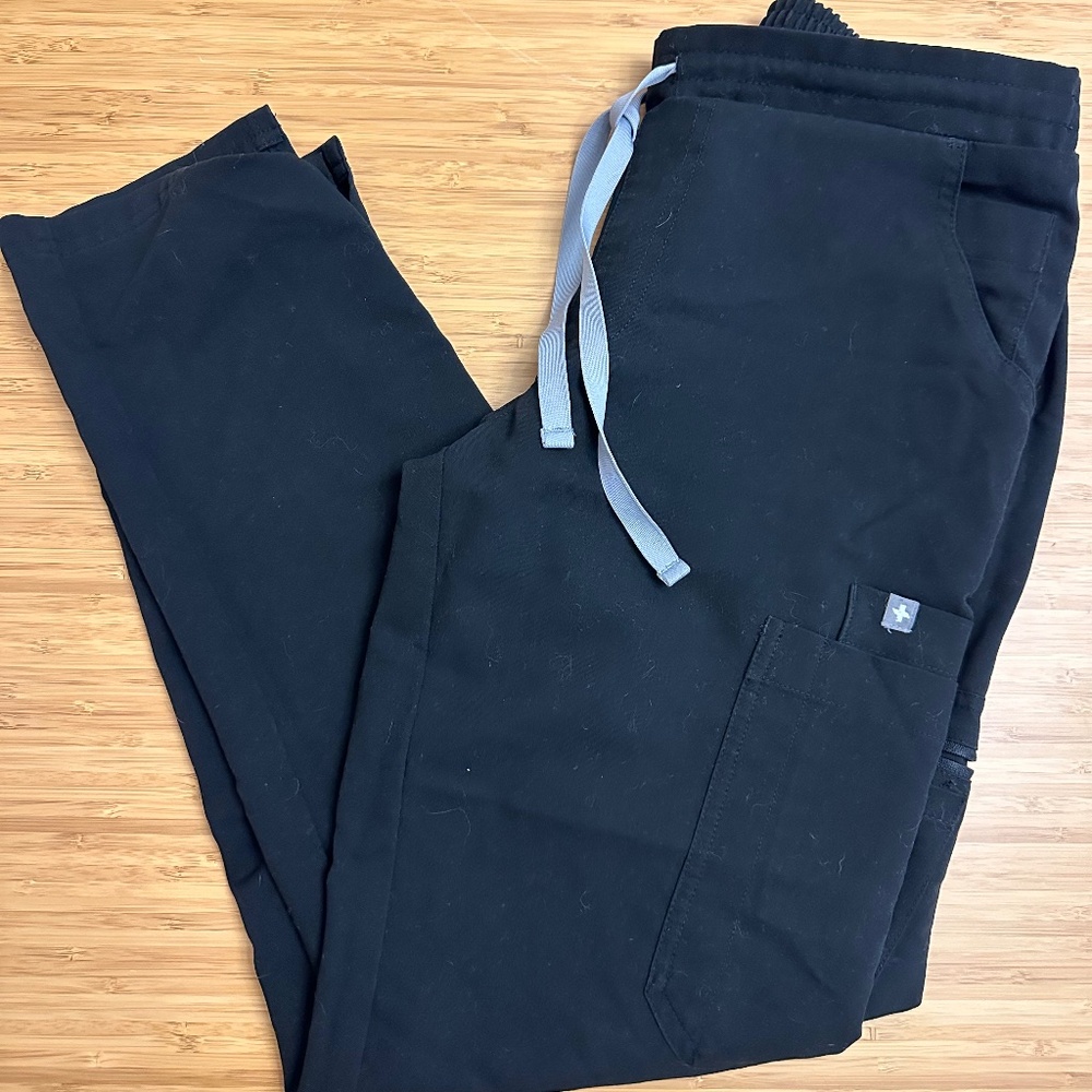 Figs bottom scrubs
